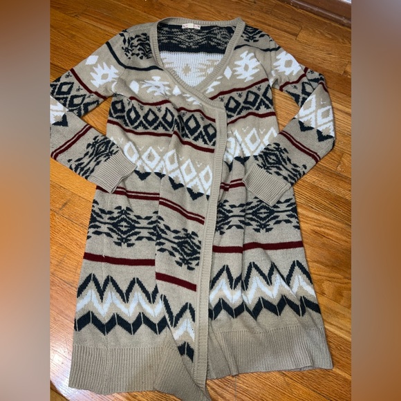 It's Our Time Sweaters - Long cardigan with pattern